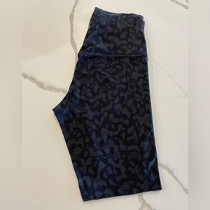 Lululemon Align 7/8 length leggings - leopard print